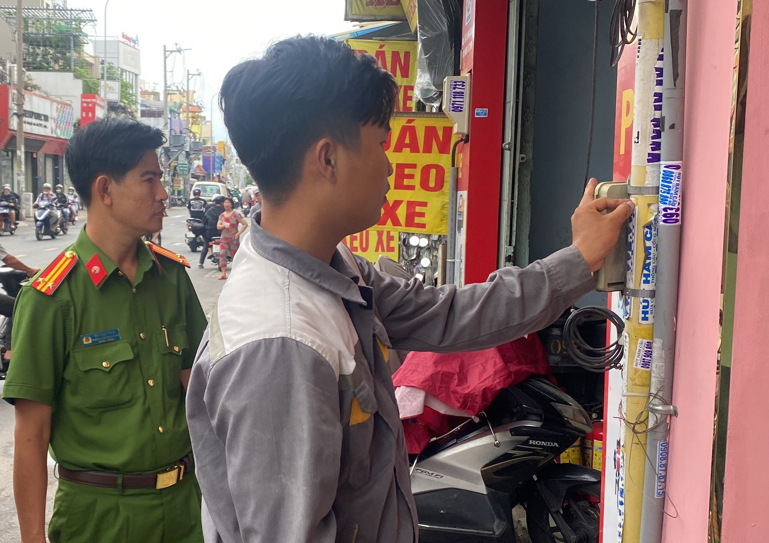 dan quang cao trai phep anh 3