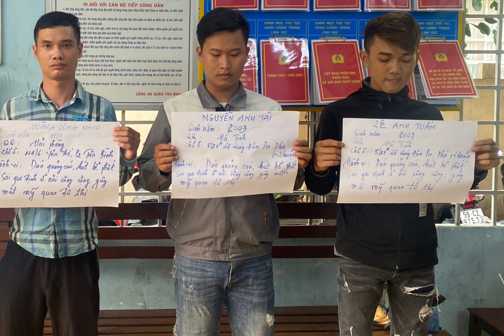 Cong an TP.HCM xu ly nhom nguoi dan hang nghin quang cao hut be phot hinh anh