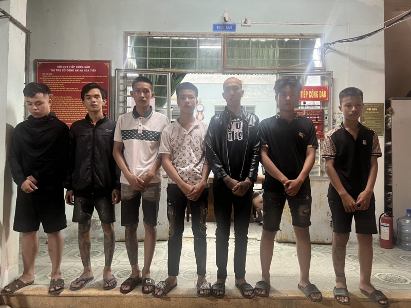 Di doi no thue anh 1