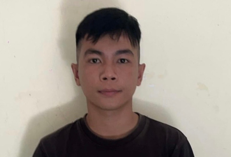 Bi nhac nho an nhau, nhom thanh nien danh bao ve cong ty hinh anh