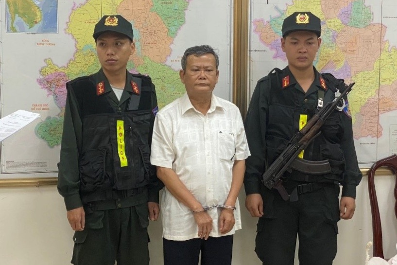 Bat tam giam nguyen truong phong quan ly do thi o Dong Nai hinh anh