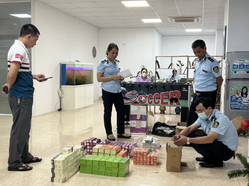 buôn bán hàng giả ảnh 1 buon ban hang gia anh 1