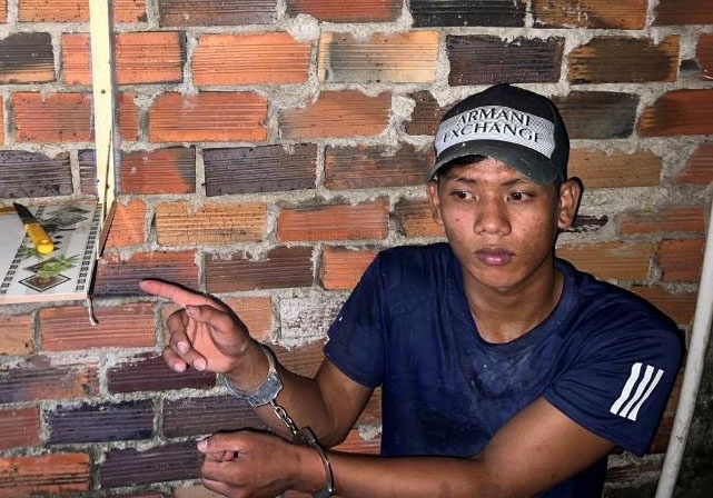 Chan duong cuop xe cua co gai o TP.HCM, nhom thanh nien sa luoi hinh anh