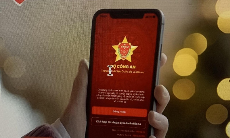 Canh giac voi thu doan lua dao tich hop so do vao ung dung VNeID hinh anh