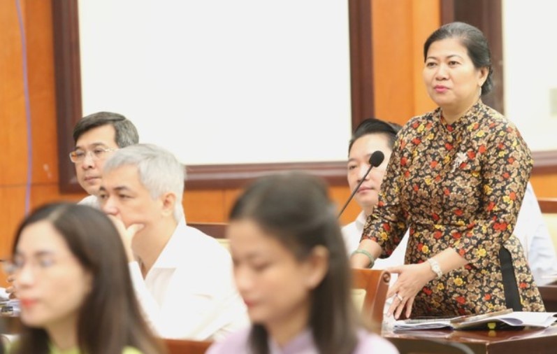 Chat van Chu tich TP.HCM va mot so giam doc so hinh anh