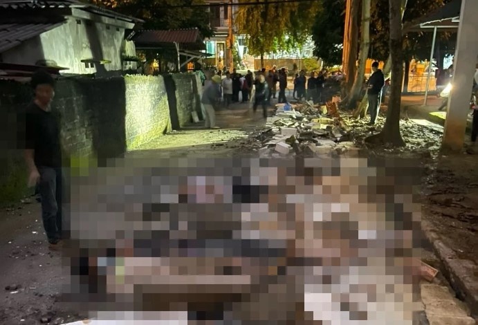 Sap tuong truong tieu hoc, 4 nguoi thuong vong hinh anh