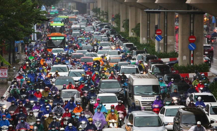 Ha Noi neu 5 nguyen nhan dan den un tac giao thong hinh anh