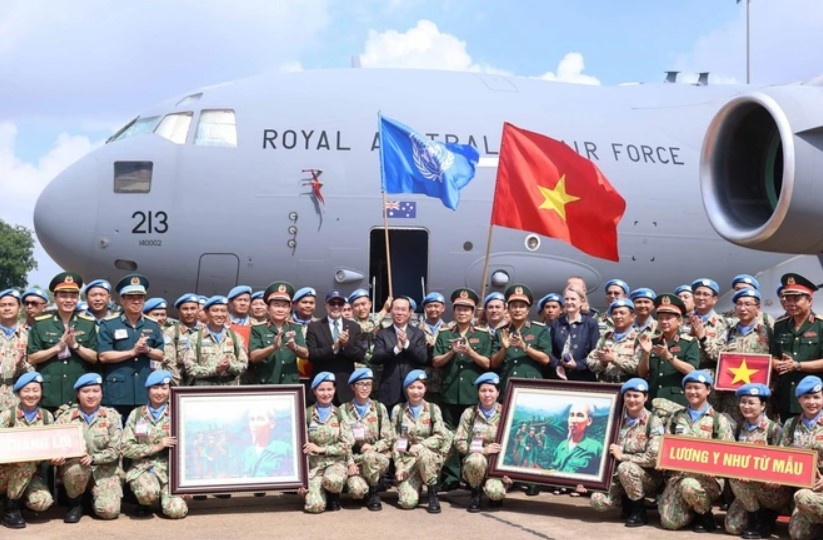 gin giu hoa binh anh 1