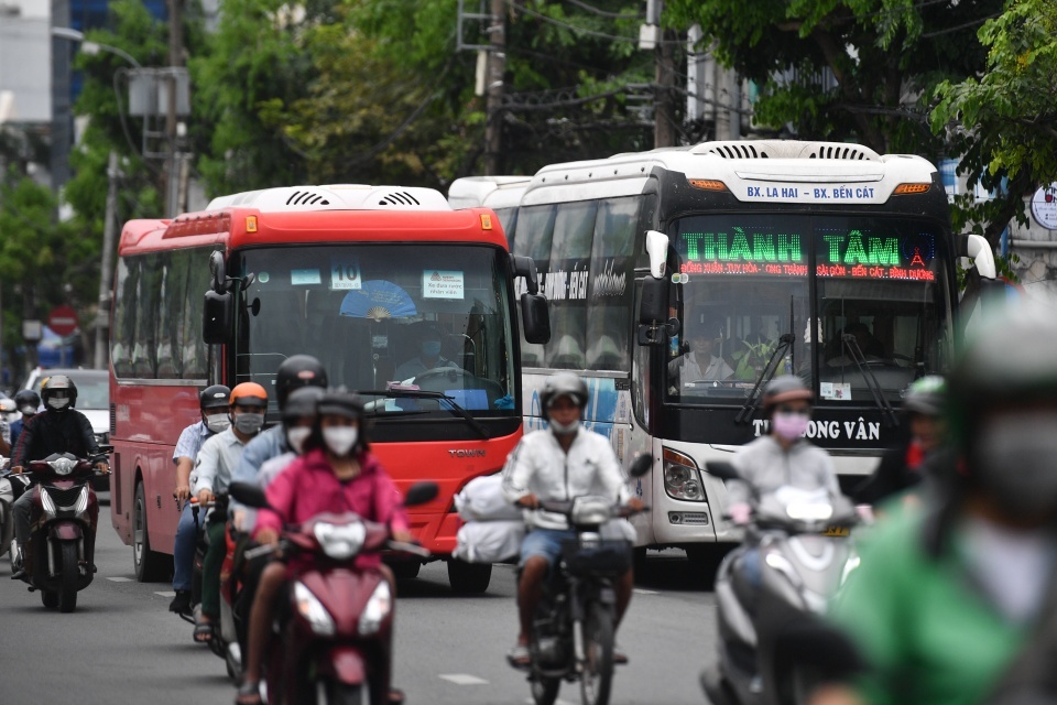 Tam dieu chinh lo trinh 27 tuyen xe buyt qua khu vuc trung tam TP.HCM hinh anh