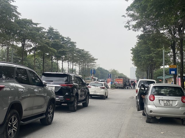 bai do xe tu phat anh 2