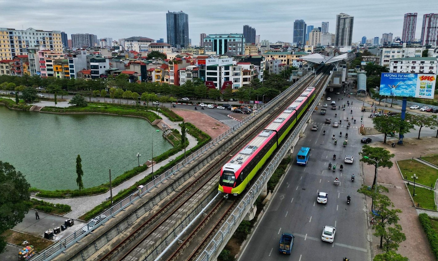 Duong sat Nhon - ga Ha Noi se khai thac thuong mai vao dau nam 2024 hinh anh