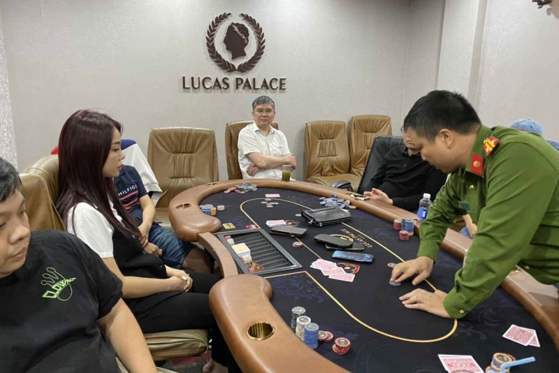 Triet pha duong day danh bac Poker tren 20 ty dong o Ha Noi hinh anh