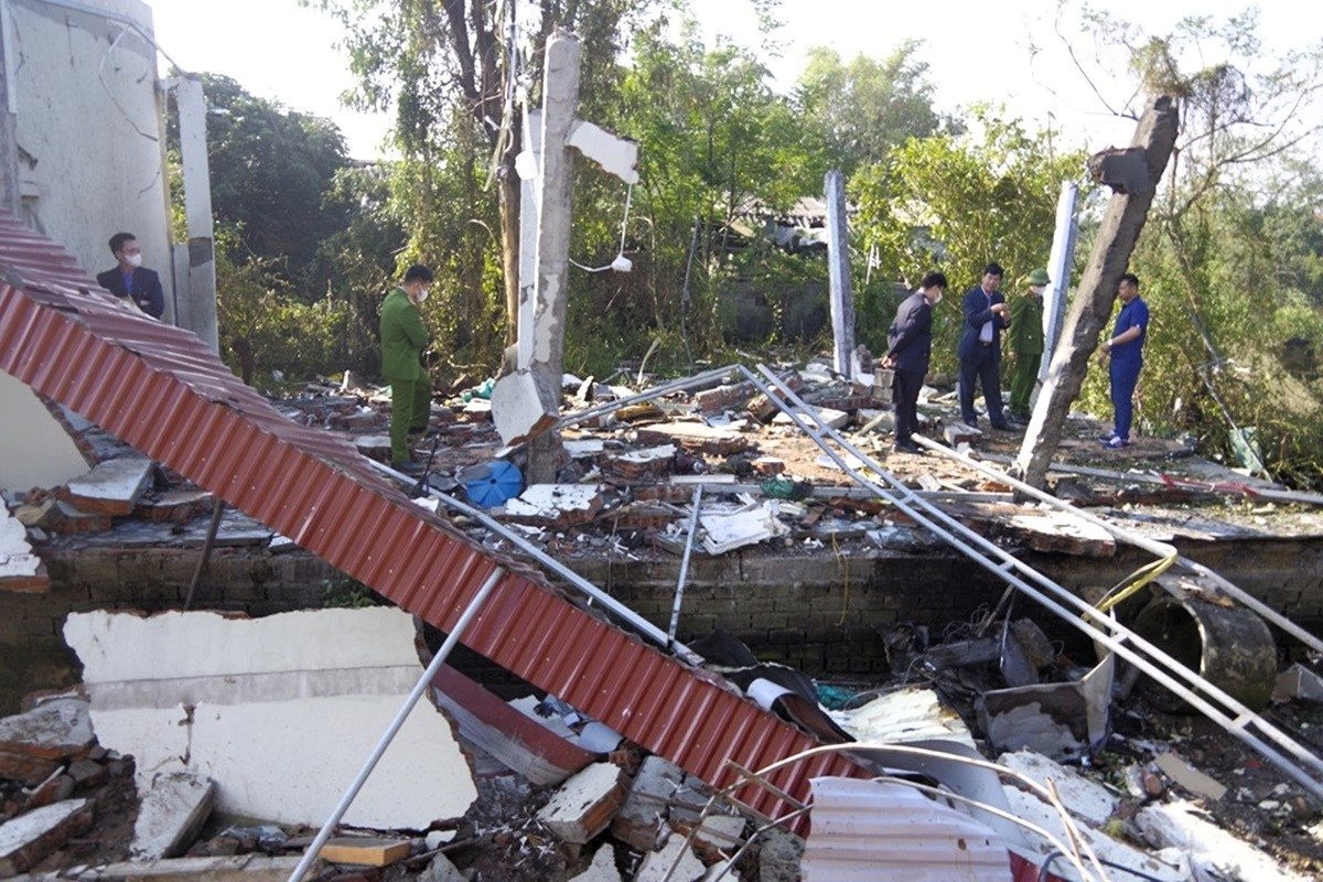 Vu no khien 2 nguoi tu vong o Ninh Binh: Khoi to vu an hinh su hinh anh