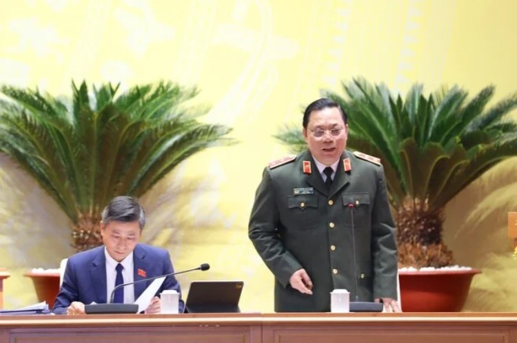 Giam doc Cong an Ha Noi neu ly do dep via he xong 'dau lai vao day' hinh anh