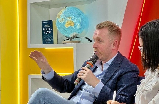 Tac gia Klaus Wehage du doan linh vuc Viet Nam de vuon tam the gioi hinh anh