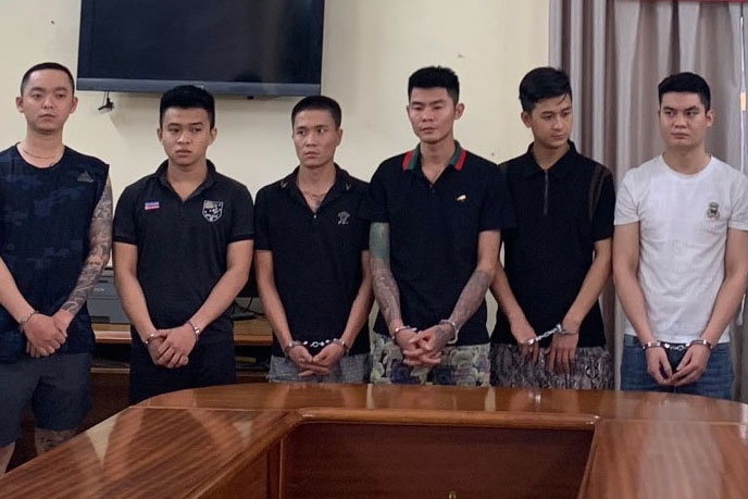 Cong an TP.HCM triet pha 3 nhom tin dung den trong ngay ra quan hinh anh