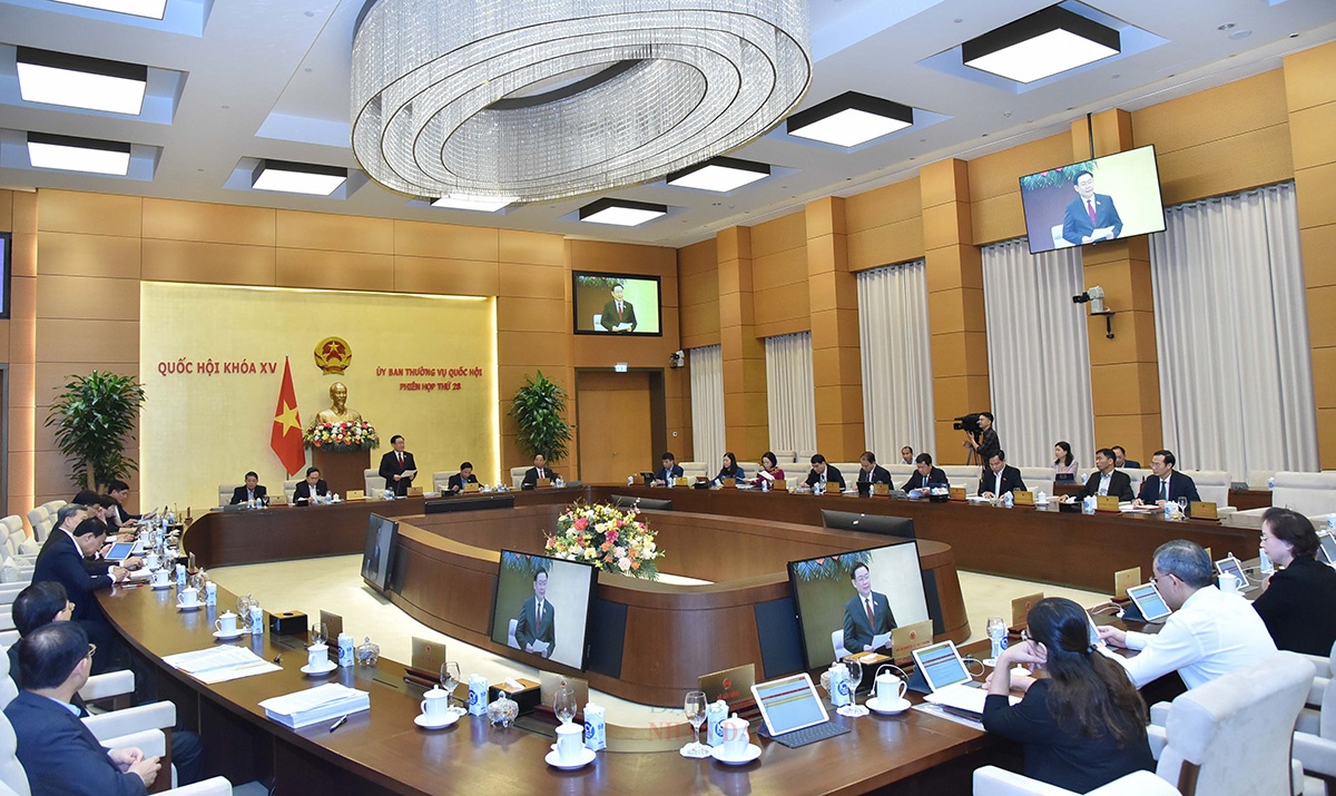 Quoc hoi hop bat thuong anh 2