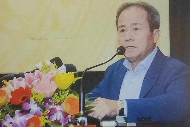 Cuu pho chanh thanh tra nhan 390.000 USD tu nhom Truong My Lan hinh anh