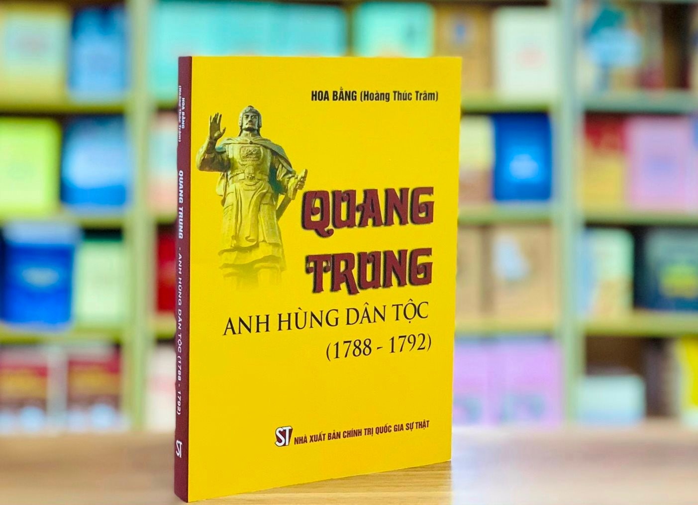 Cuoc doi, than the, su nghiep 'Anh hung ao vai' Quang Trung hinh anh