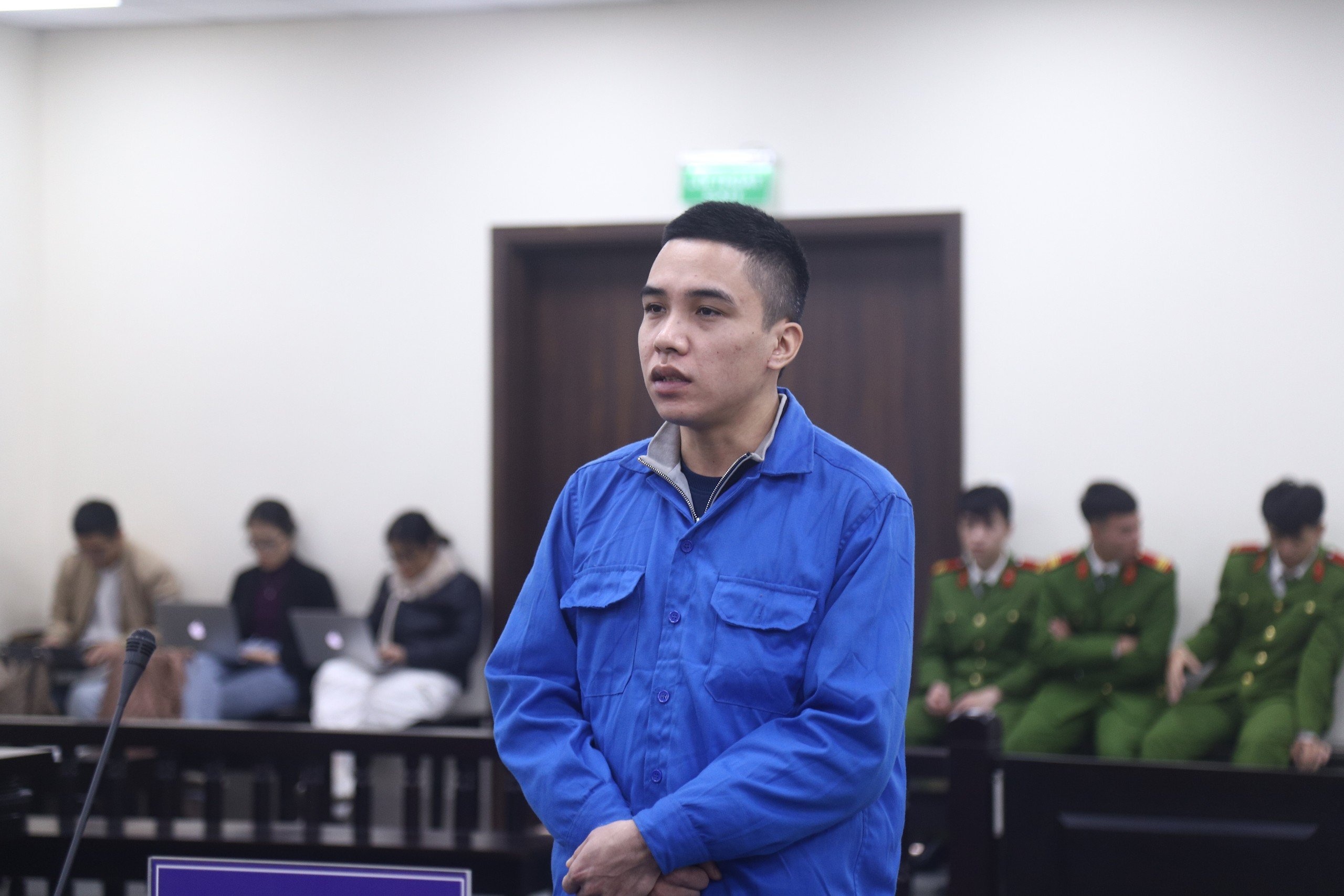 Bat coc tre em anh 1