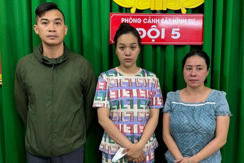 Co truong hang khong dieu hanh duong day mai dam nghin USD o TP.HCM hinh anh