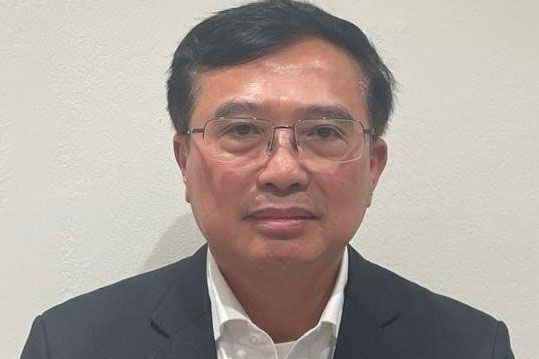 Bat tam giam nguyen Thu truong Bo Cong Thuong Hoang Quoc Vuong hinh anh