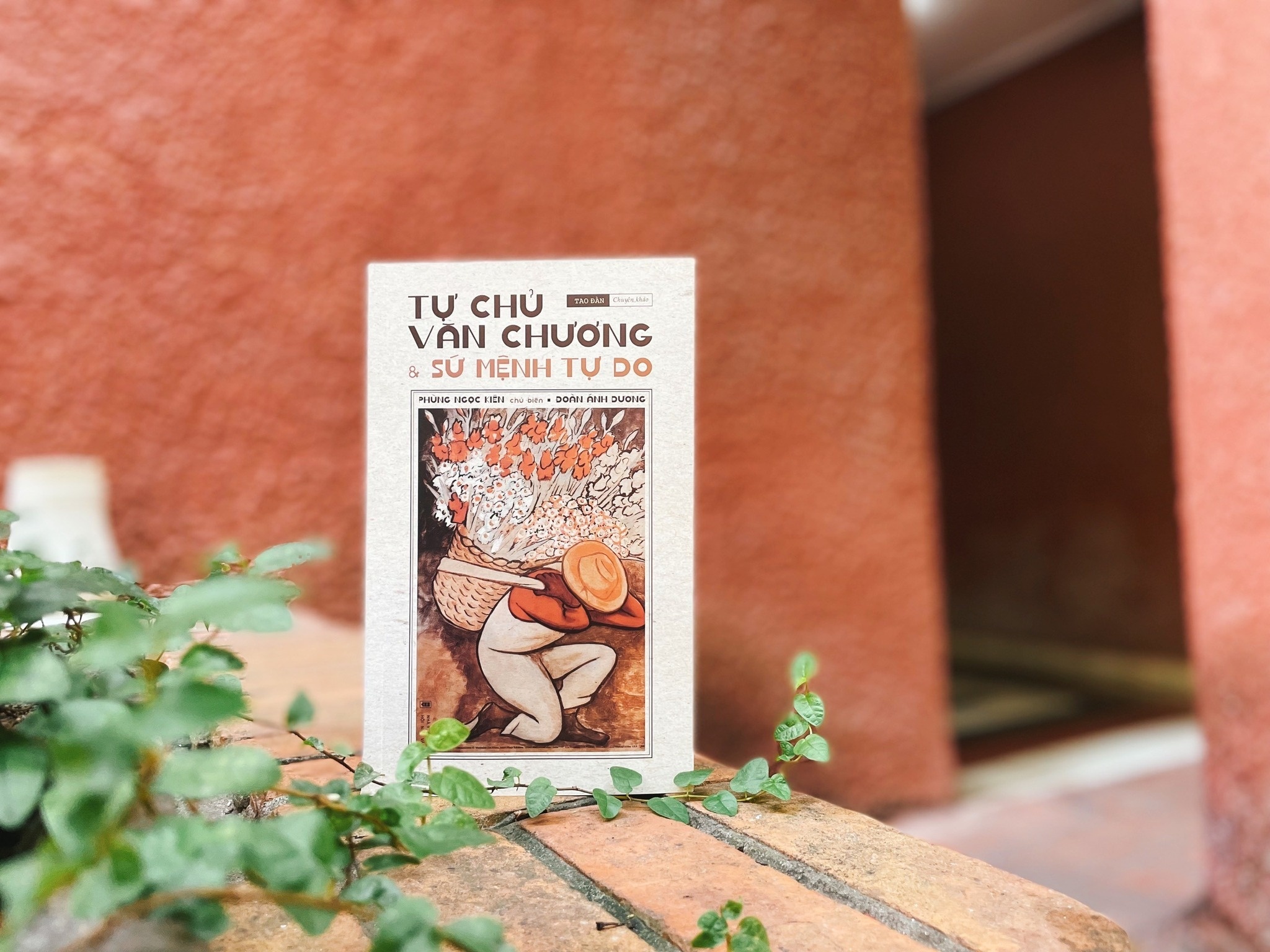 'But chien' thoi Tu Luc Van Doan hinh anh