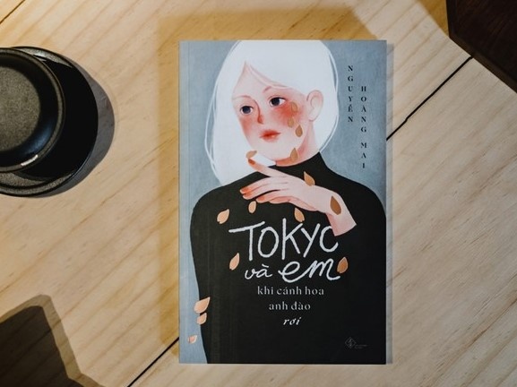 'Tokyo va em khi canh hoa anh dao roi' hinh anh