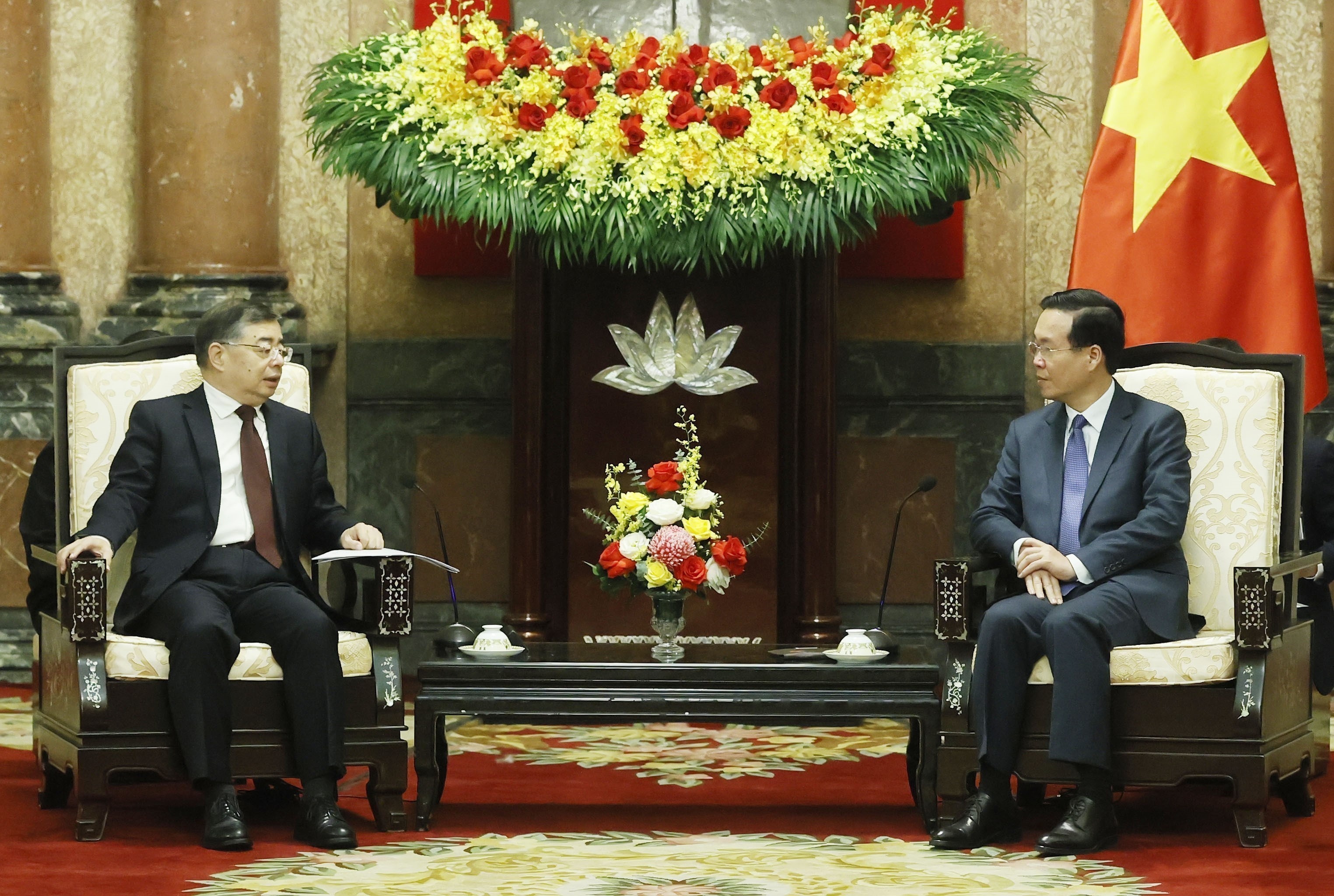 Chu tich nuoc tiep Truong Ban Tuyen truyen Dang Cong san Trung Quoc hinh anh