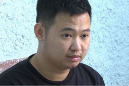 Khoi to doi tuong mua ban sung va linh kien thong qua mang xa hoi hinh anh