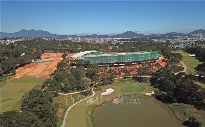 Hoang  Gia DL,  Golf Doi Cu anh 1