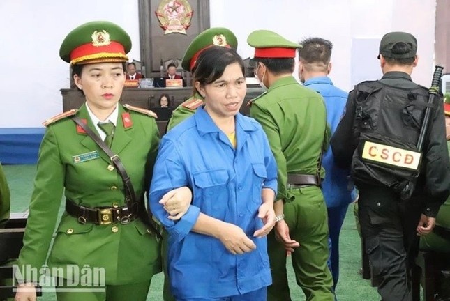 Khủng bố ảnh 1 Khung bo anh 1