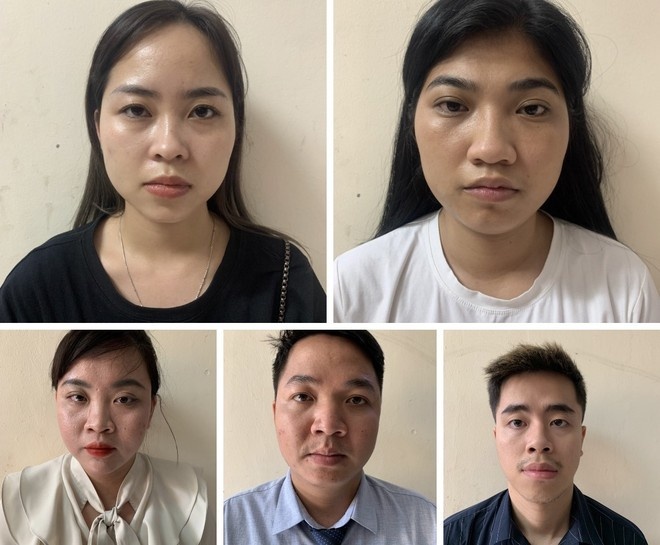 Nhan vien ngan hang,  HD bank anh 4