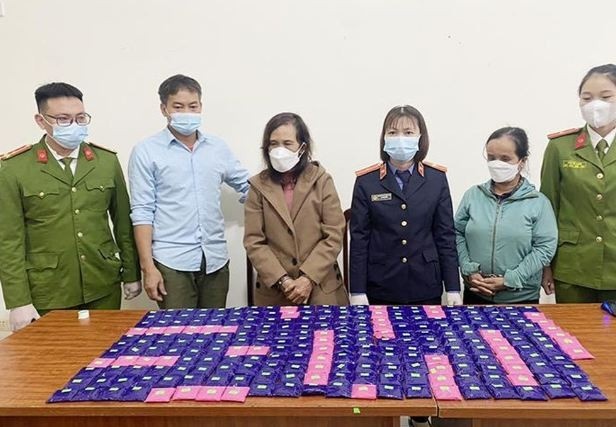 Cua hang phe lieu anh 1