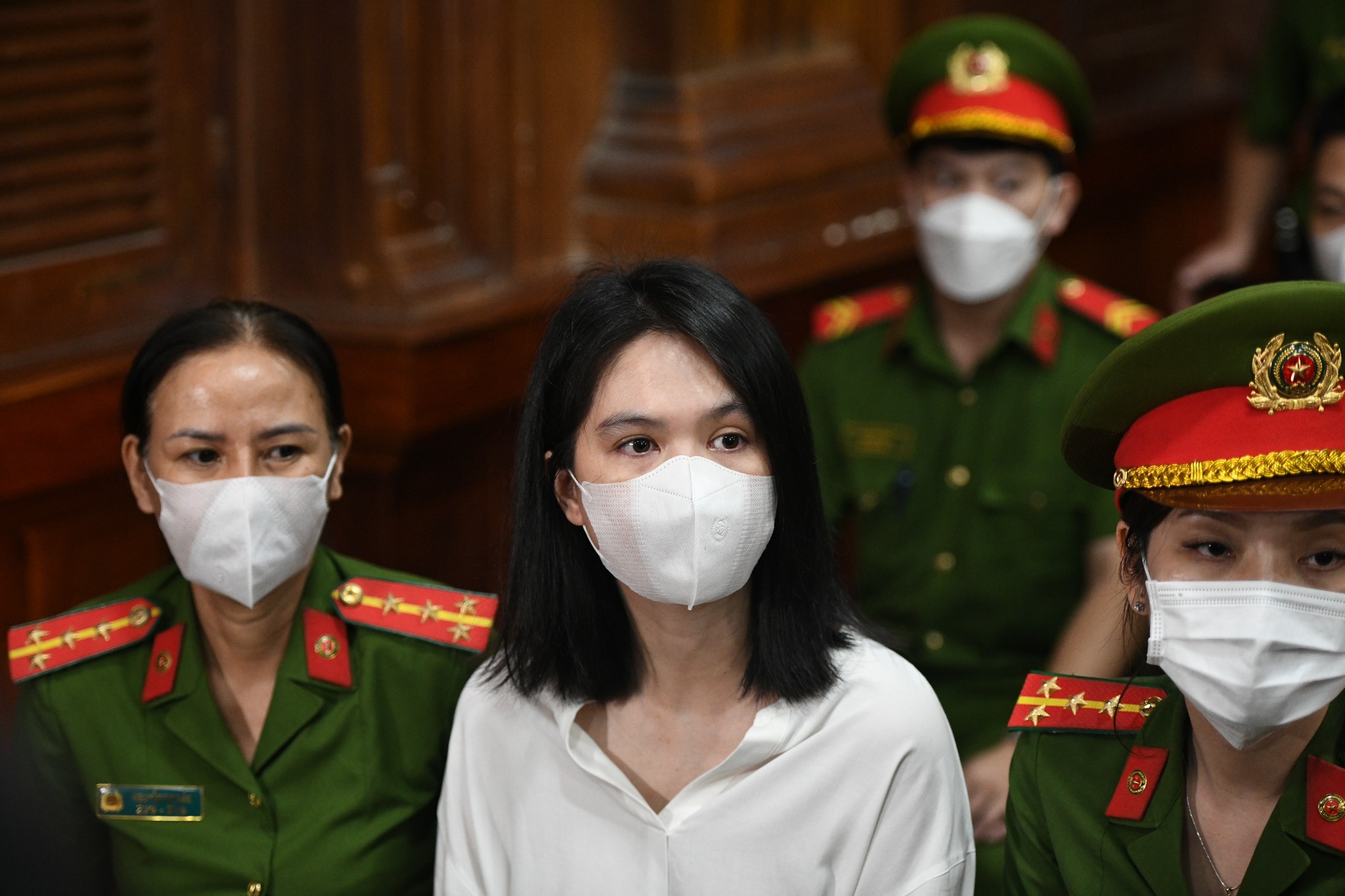 Ngoc Trinh khai 'bieu dien' moto do tu tin, phan khich thai qua hinh anh