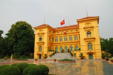 Chu tich nuoc an giam tu hinh xuong tu chung than cho 5 bi an hinh anh