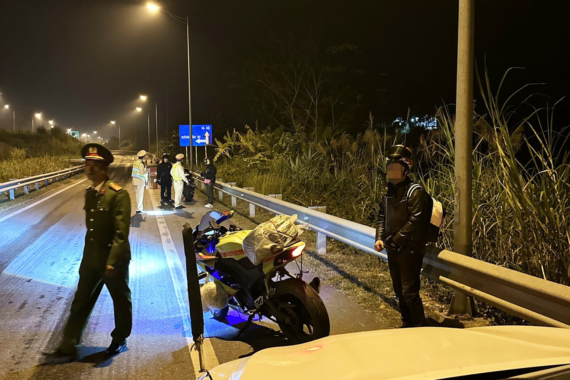 Cao toc noi bai anh 3