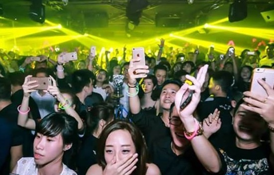 Clip DJ Soda bieu dien tai Ha Noi hinh anh