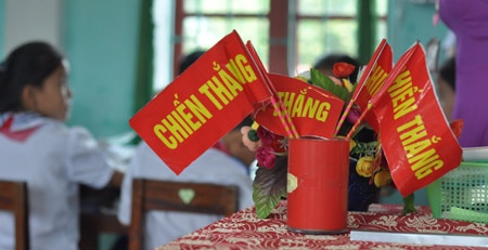 7 nam con dat danh hieu hoc sinh gioi, cha me lo lang hinh anh