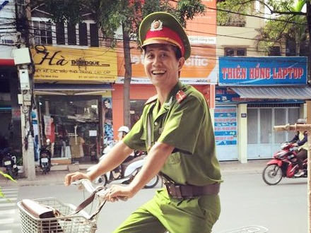 Chu cong an hai huoc bat ngo noi tieng tren mang hinh anh