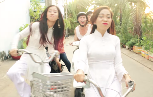 Clip hai nhung tinh huong gay tai nan giao thong hinh anh