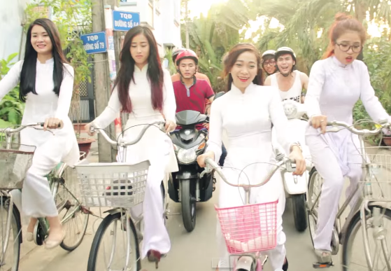 Clip hai nhung tinh huong gay tai nan giao thong hinh anh