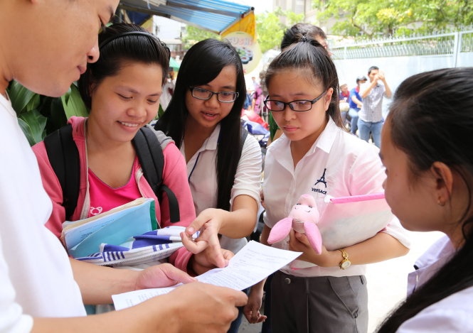 Siet chat khau cham thi hinh anh