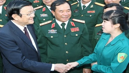 Nu chien si 'sao vuong' hinh anh