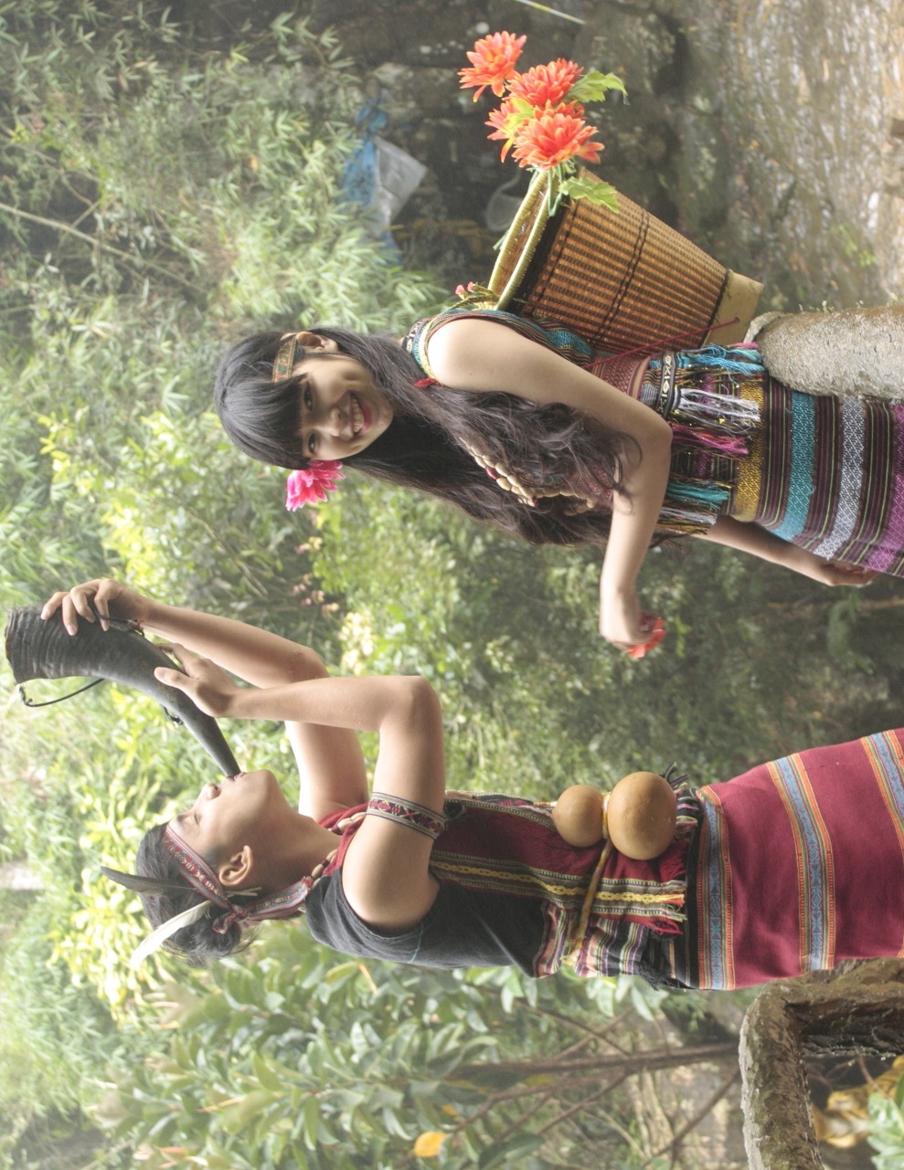 Clip Khanh Van lam tang sinh nhat ban trai hinh anh