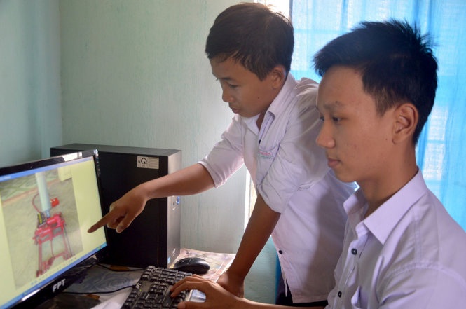 Robot cuu hoa cua hai cau hoc tro mien bien hinh anh