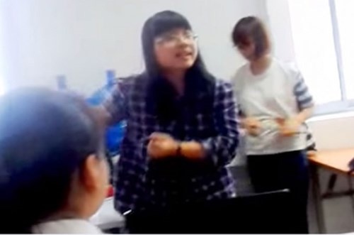 Vu co giao Le Na mang hoc vien: Dao lam thay, tro va ung xu hinh anh