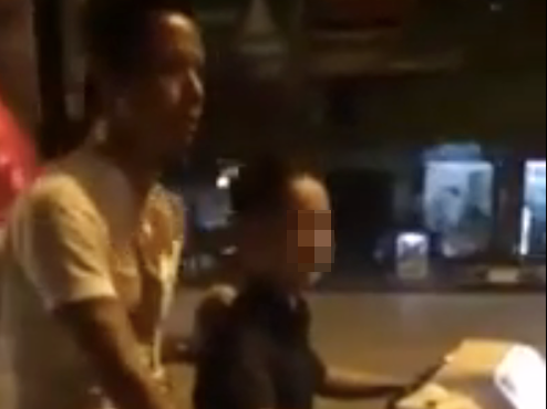 Anh chup be trai 5 tuoi lai xe may gay tranh cai ngay 24/8 hinh anh
