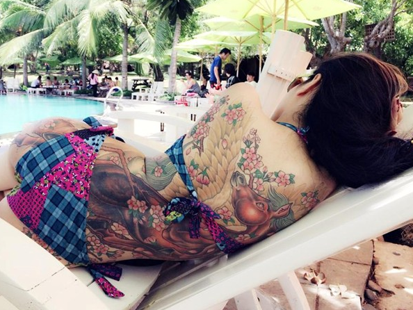 Y nghia hinh xam tren co the cua cac co gai Viet hinh anh