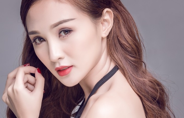 Hot girl Kelly: '5 lan dao keo voi toi la qua du' hinh anh